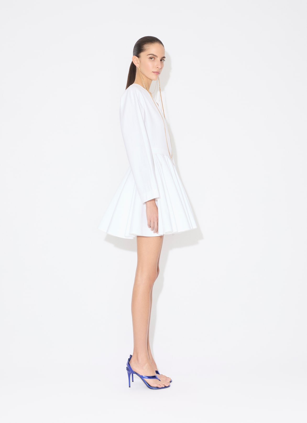 ROBE COURTE EN POPELINE DE COTON ALAÏA ROBE COURTE EN POPELINE DE COTON BLANC